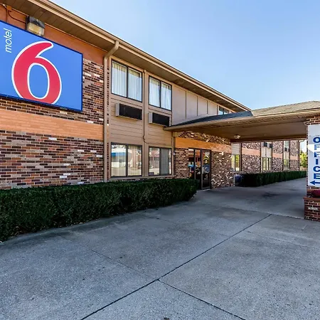 Motel 6-Troy, IL