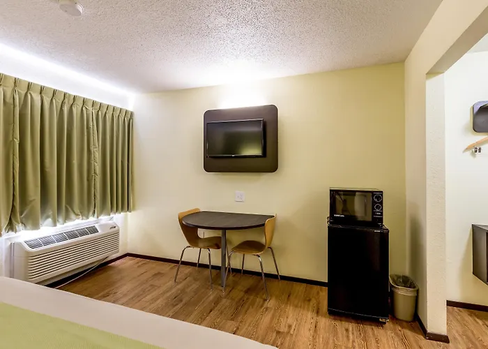 Hotel 6-troy, Il