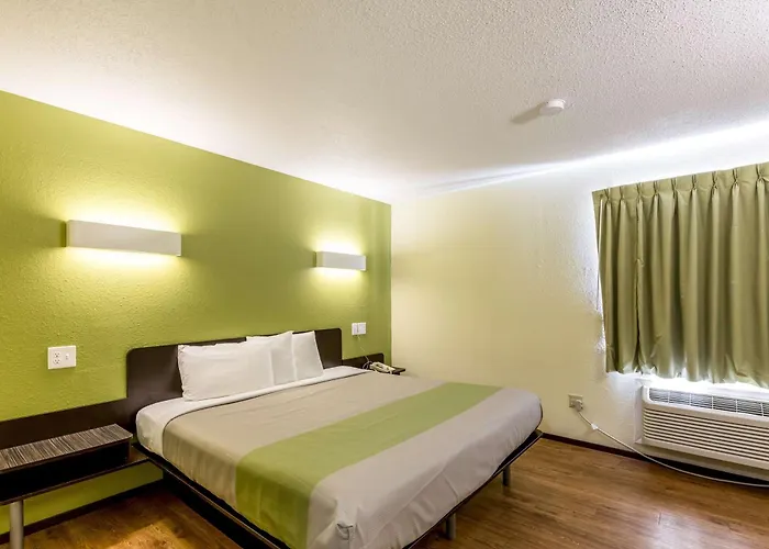 Hotel 6-troy, Il Troy