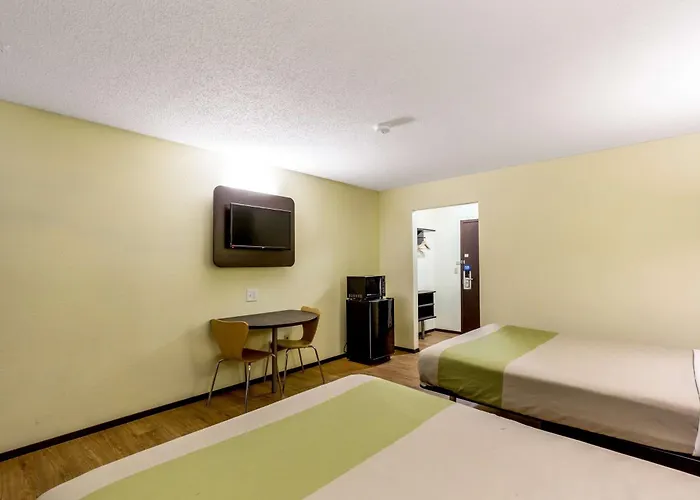 Hotel 6-troy, Il 4*